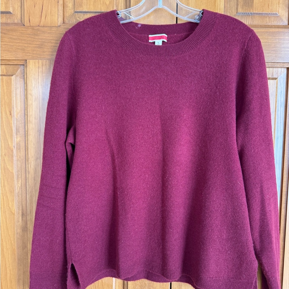 J.CREW CASHMERE WOMENS CREWNECK SWEATER   Size large burgundy